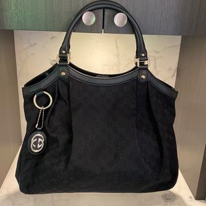 GUCCI | LARGE GG CANVAS SUKEY TOTE - BLACK
